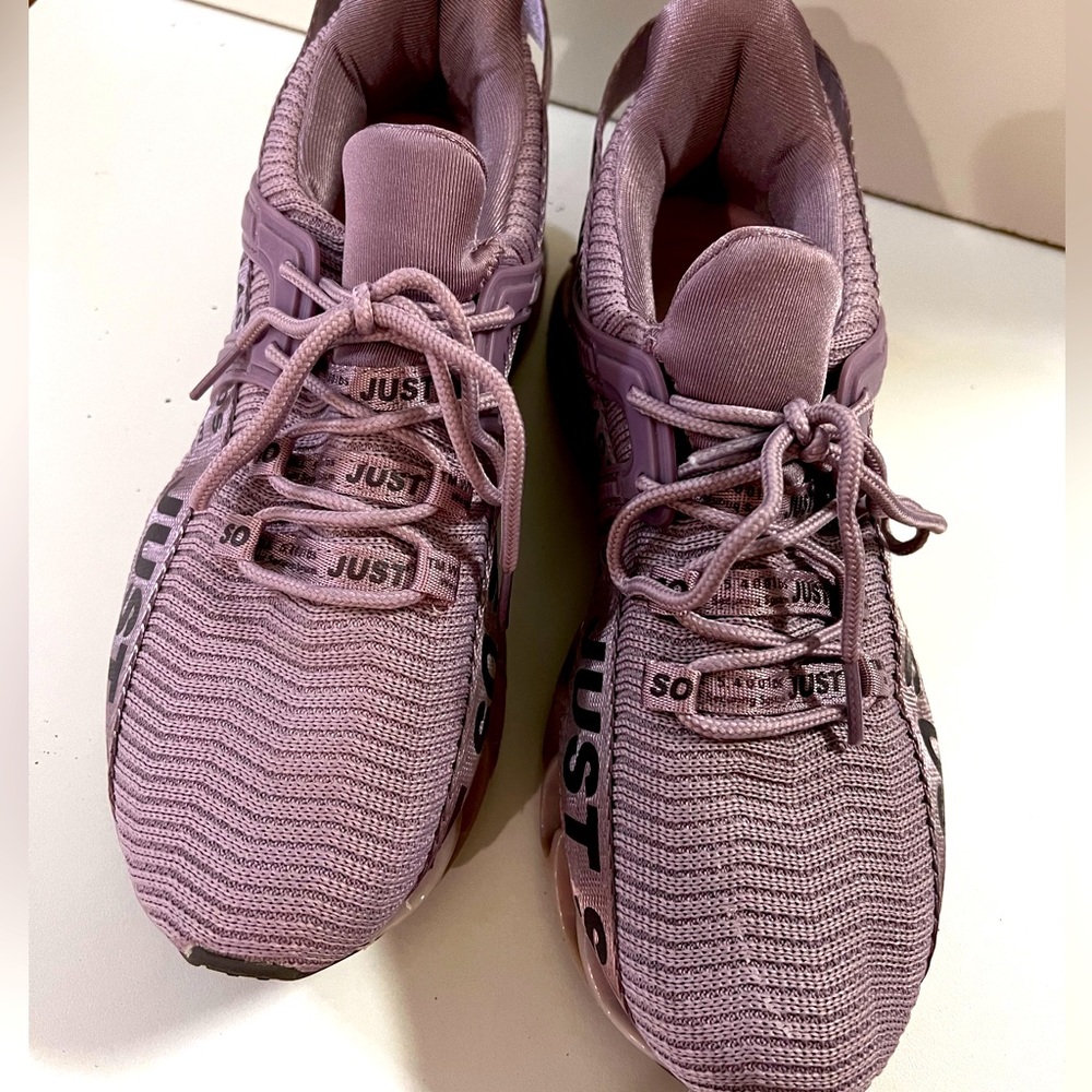 Just SoSo Woman’s Sneakers (Running Shoes)